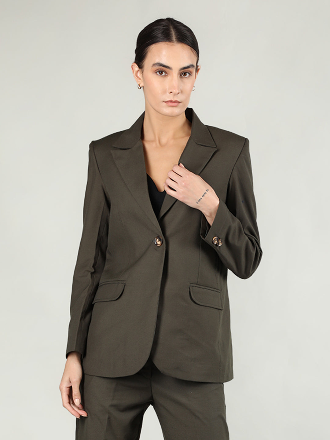 Women Solid Single-Breasted Blazer